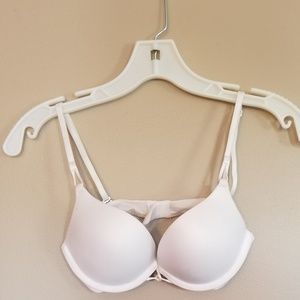 White VS Bombshell Bra 32A